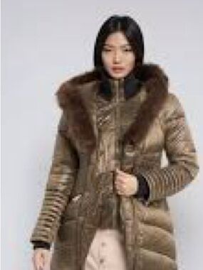 Marcona large Down Filled Gold Tone Coat